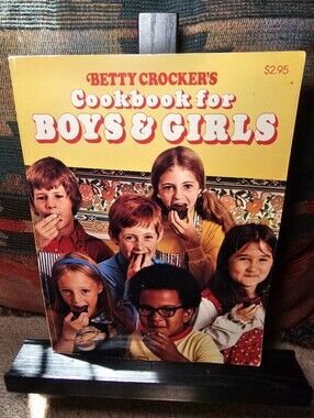 Betty Crocker's Cookbook for Boys & Girls Vintage 1978 Recipes Fun Snacks Breads
